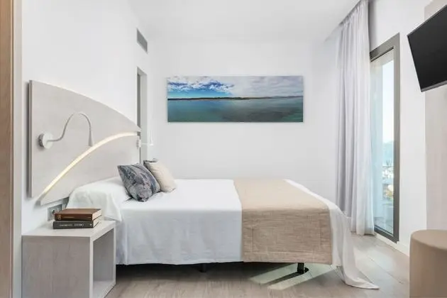 Superior Tek Büyük Yataklı Oda, Balkon, Deniz Manzaralı