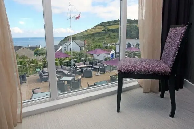 Tek Büyük veya İki Ayrı Yataklı Oda, Deniz Manzaralı
