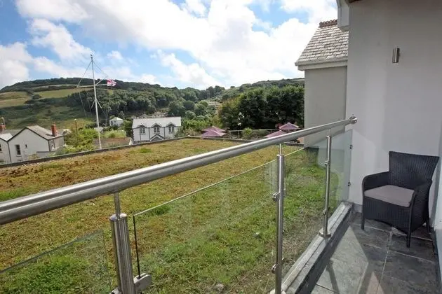 Tek Büyük Yataklı Oda, 1 En Büyük (King) Boy Yatak, Balkon, Deniz Manzaralı