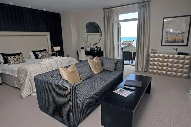 Tek Büyük Yataklı Oda, 1 En Büyük (King) Boy Yatak, Balkon, Deniz Manzaralı