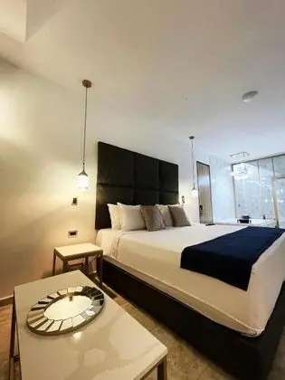 Luxury Oda