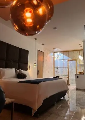 Luxury Oda