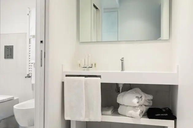 Junior Tek Büyük veya İki Ayrı Yataklı Oda, 1 Çift Kişilik Yatak ve Çekyat, Sauna