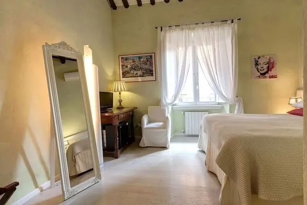 Tek Büyük Yataklı Oda