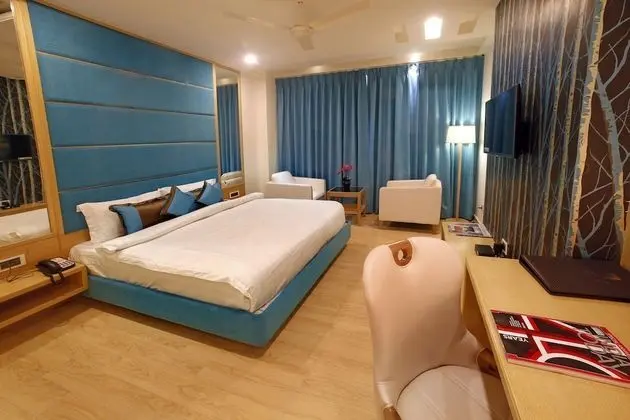 Deluxe Tek Büyük veya İki Ayrı Yataklı Oda, 1 Yatak Odası, Şehir Manzaralı