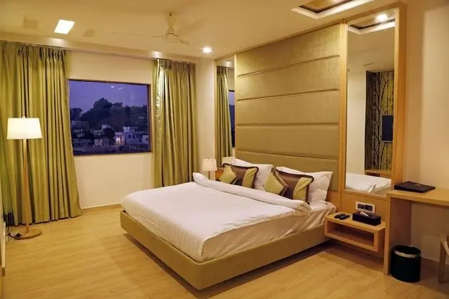 Deluxe Tek Büyük veya İki Ayrı Yataklı Oda, 1 Yatak Odası, Şehir Manzaralı
