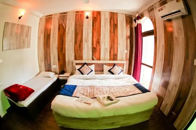 Deluxe Üç Kişilik Oda