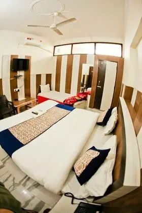 Deluxe Üç Kişilik Oda
