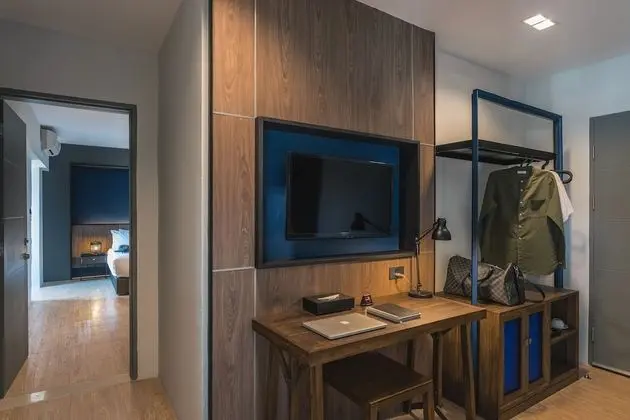 Deluxe Twin Bed