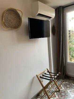 Tek Büyük veya İki Ayrı Yataklı Oda, Banyolu/Duşlu (Denise 1 er étage)