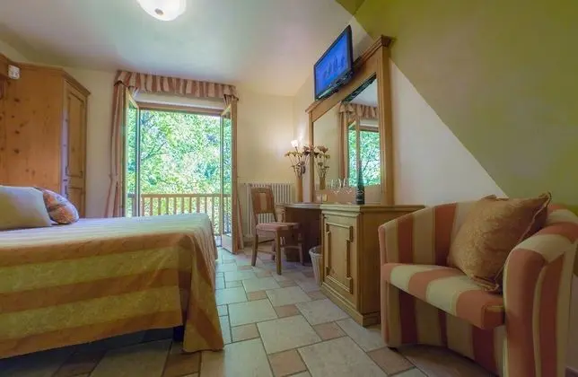 Comfort Tek Büyük veya İki Ayrı Yataklı Oda, Bahçe Manzaralı