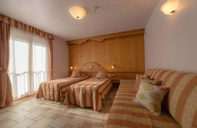 Comfort Tek Büyük veya İki Ayrı Yataklı Oda, Bahçe Manzaralı