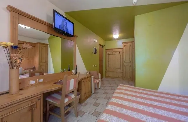 Standard Tek Büyük veya İki Ayrı Yataklı Oda