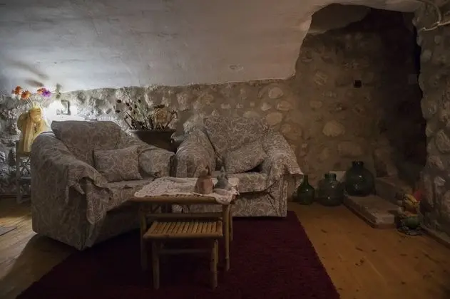 Apart Daire (Refugi)