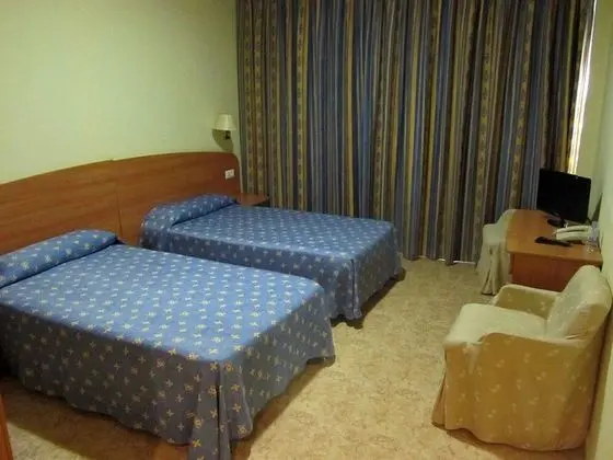 Tek Büyük veya İki Ayrı Yataklı Oda