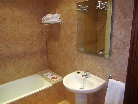 Tek Büyük veya İki Ayrı Yataklı Oda