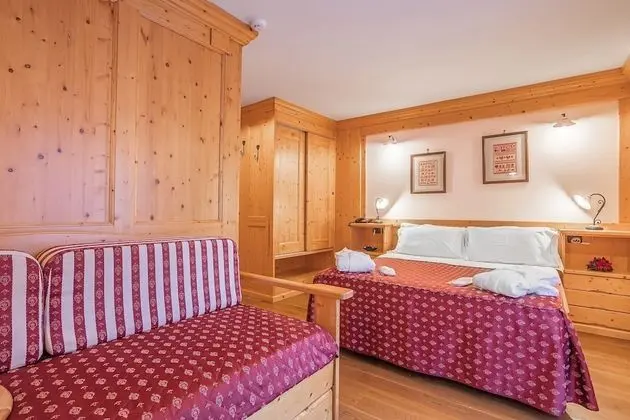 Premium Tek Büyük Yataklı Oda