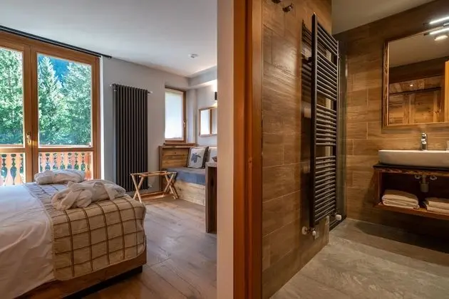 Premium Tek Büyük Yataklı Oda