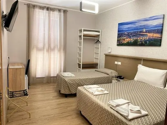 Üç Kişilik Oda
