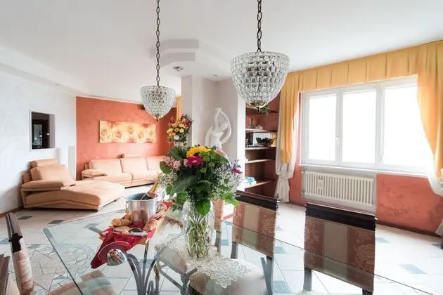 Apart Daire, 2 Yatak Odası, Göl Manzaralı