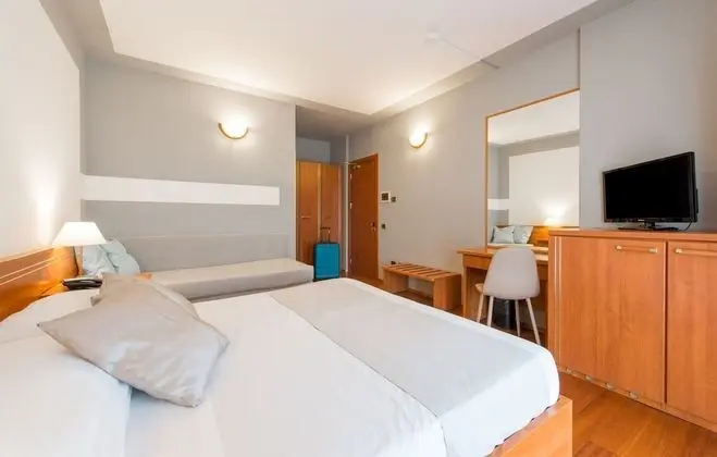 Tek Büyük Yataklı Oda