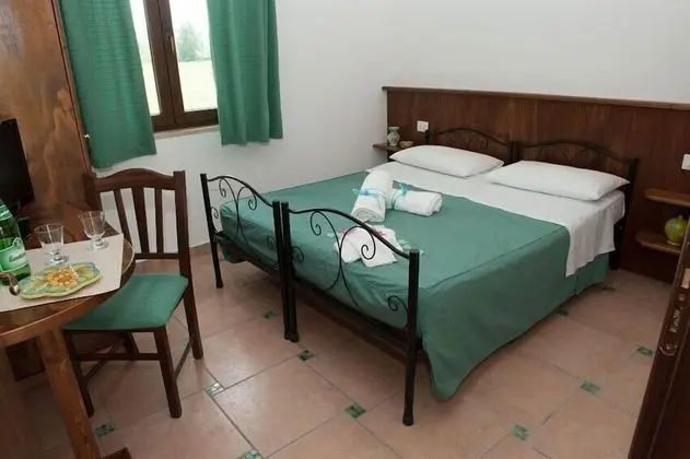 Tek Büyük veya İki Ayrı Yataklı Oda