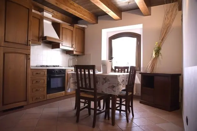 Stüdyo, Bahçe Manzaralı