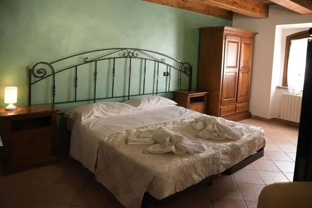 Tek Büyük veya İki Ayrı Yataklı Oda, Bahçe Manzaralı