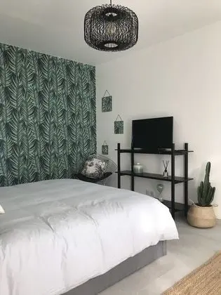 Superior Oda, Havuz Manzaralı (Cèdre)