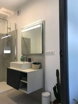 Superior Oda, Havuz Manzaralı (Cèdre)