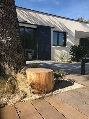 Superior Oda, Havuz Manzaralı (Cèdre)