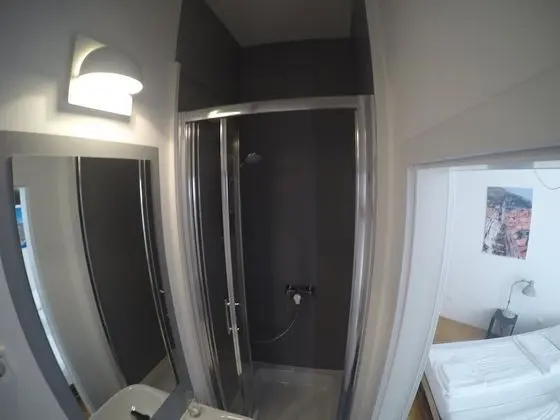 Tek Büyük Yataklı Oda, Özel Banyo