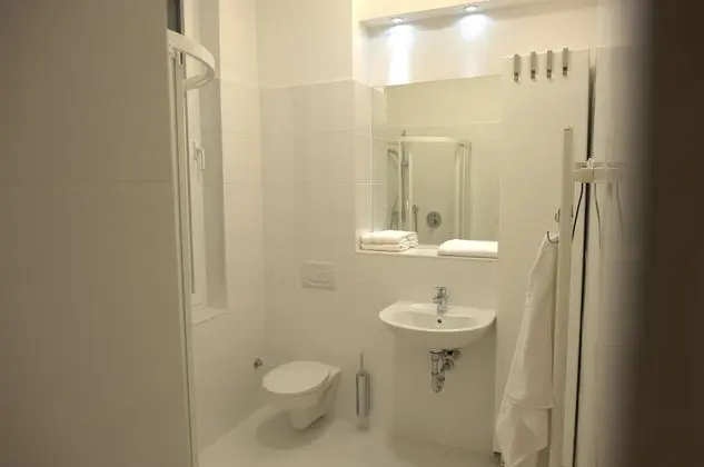 Üç Kişilik Oda, Özel Banyo