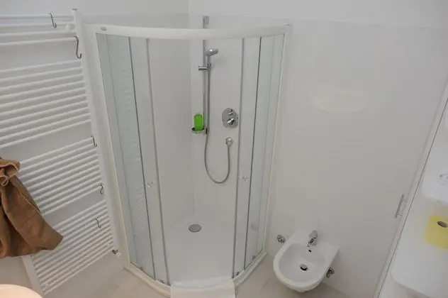 Üç Kişilik Oda, Özel Banyo