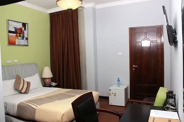 Standard Tek Büyük Yataklı Oda