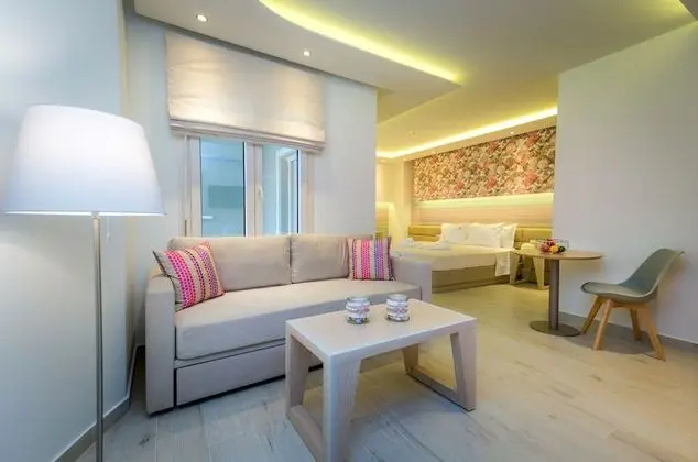 Deluxe King Suite