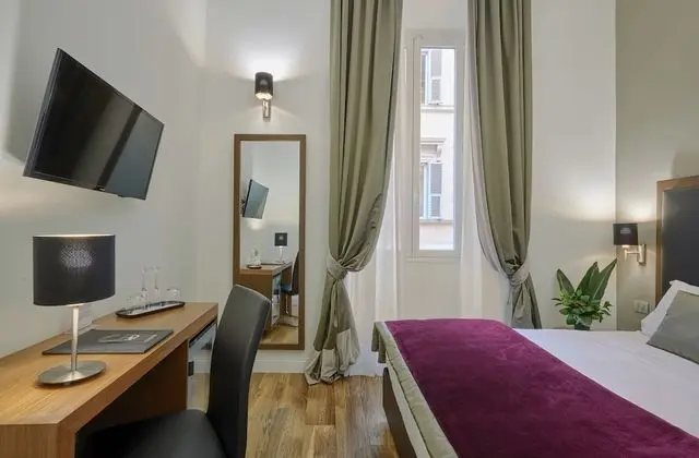 Classic Tek Büyük veya İki Ayrı Yataklı Oda