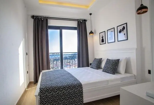 Apart Oda, Deniz Manzaralı, Balkonlu