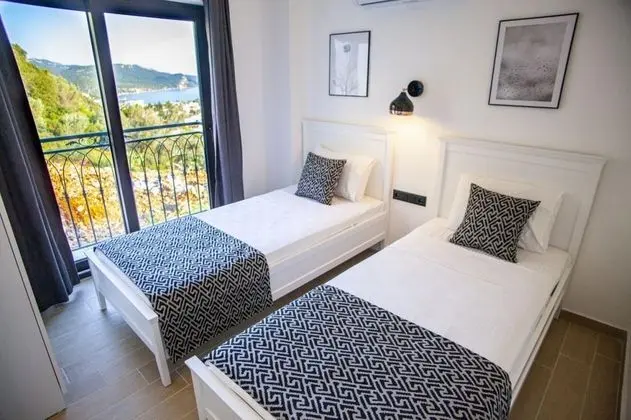 Apart Oda, Deniz Manzaralı, Balkonlu