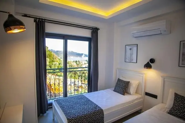 Apart Oda, Deniz Manzaralı, Balkonlu