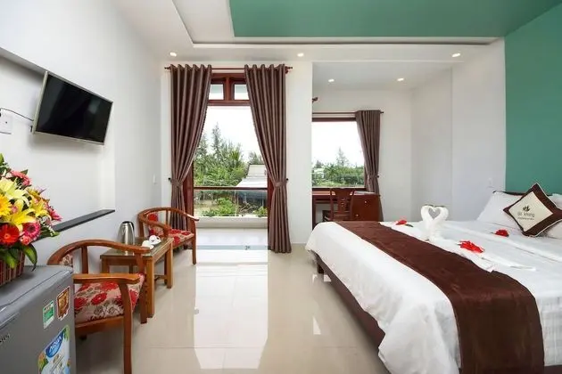 Deluxe Tek Büyük Yataklı Oda, Göl Manzaralı