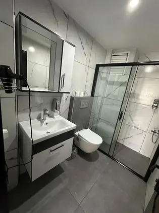 Daire-Tek Yatak Odalı,Bahçe veya Sokak Manzaralı,Mutfaklı