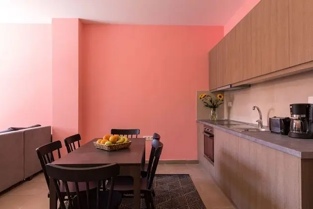 Ortak Ranzalı Oda, Sadece kadınlar için