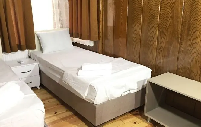 Economy Twin Room