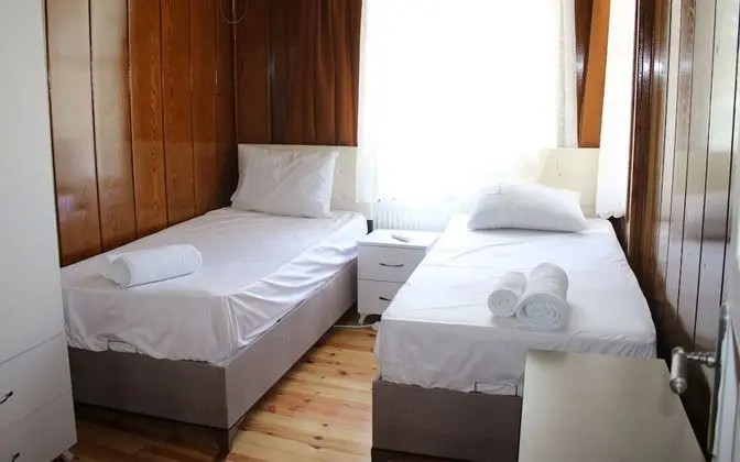 Economy Twin Room
