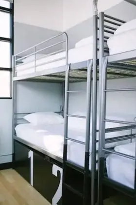 Ortak Ranzalı Oda, Sadece erkekler için