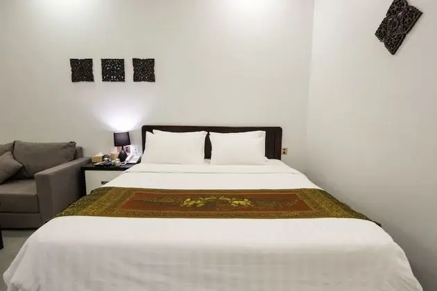 Deluxe Double Room with Bathtub