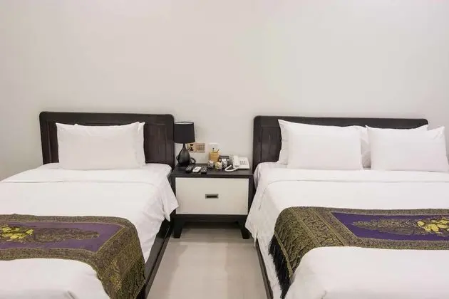 Deluxe Family Room with Bathtub