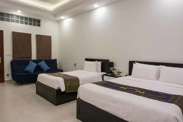 Deluxe Twin Room with Bathtub