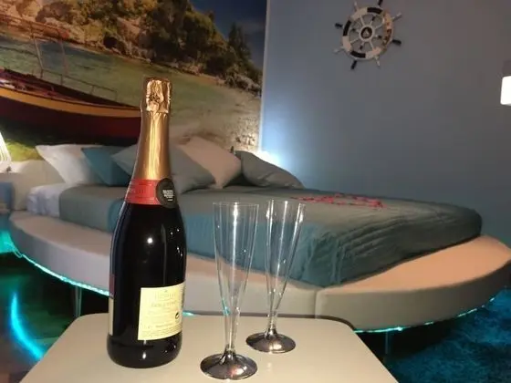 Comfort Oda, 1 Büyük (Queen) Boy Yatak